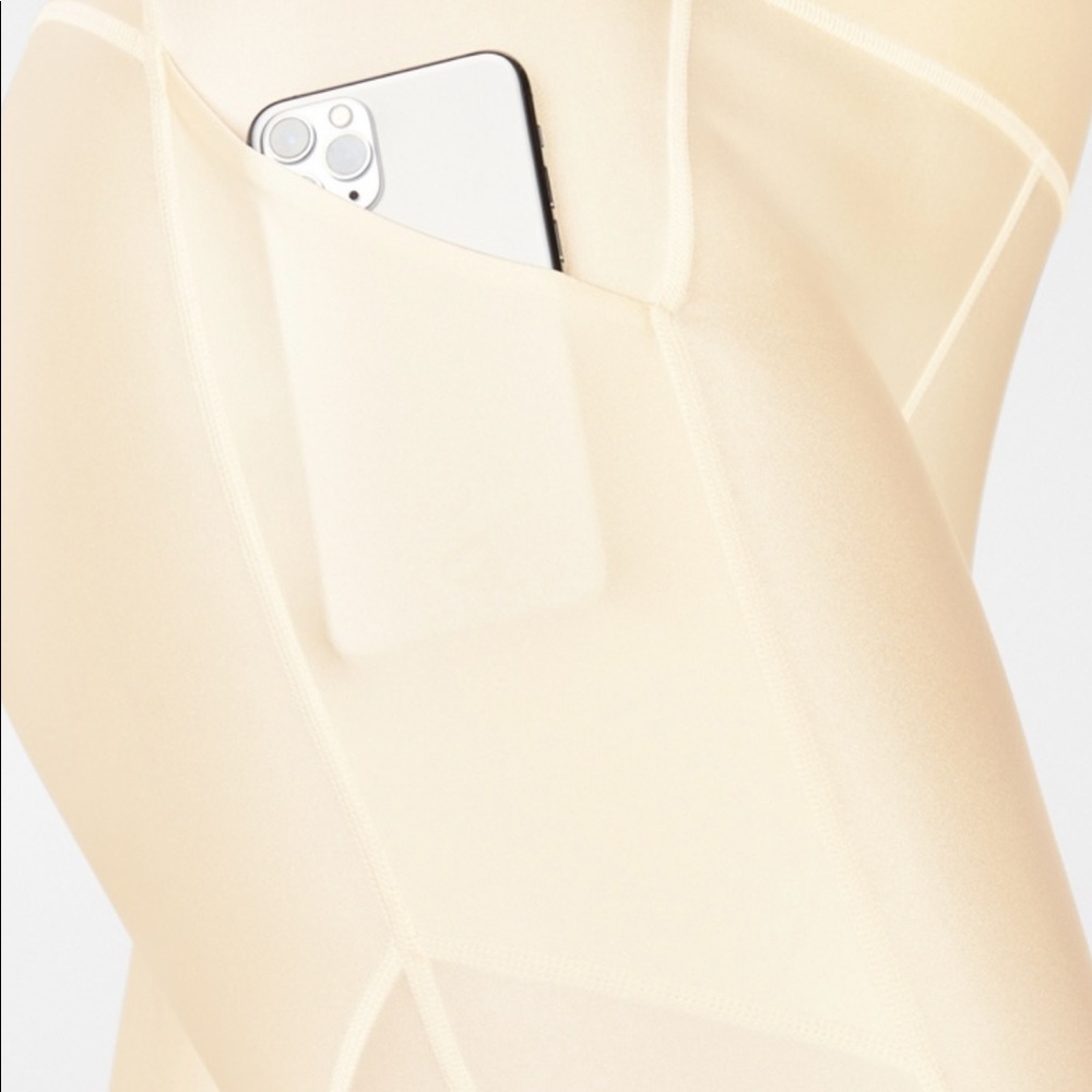 Fabletics 7/8 length leggings